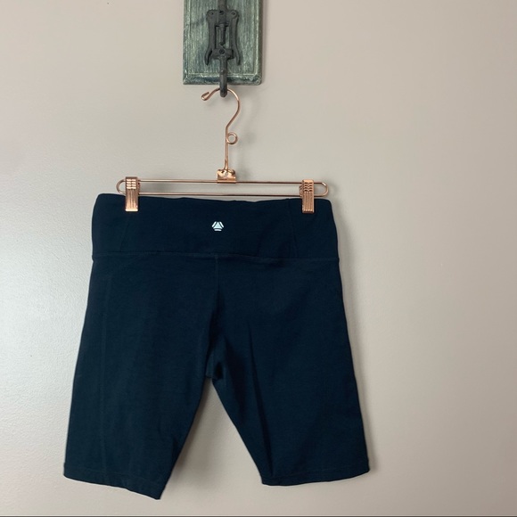 High waisted black cycling shorts - Picture 11 of 12